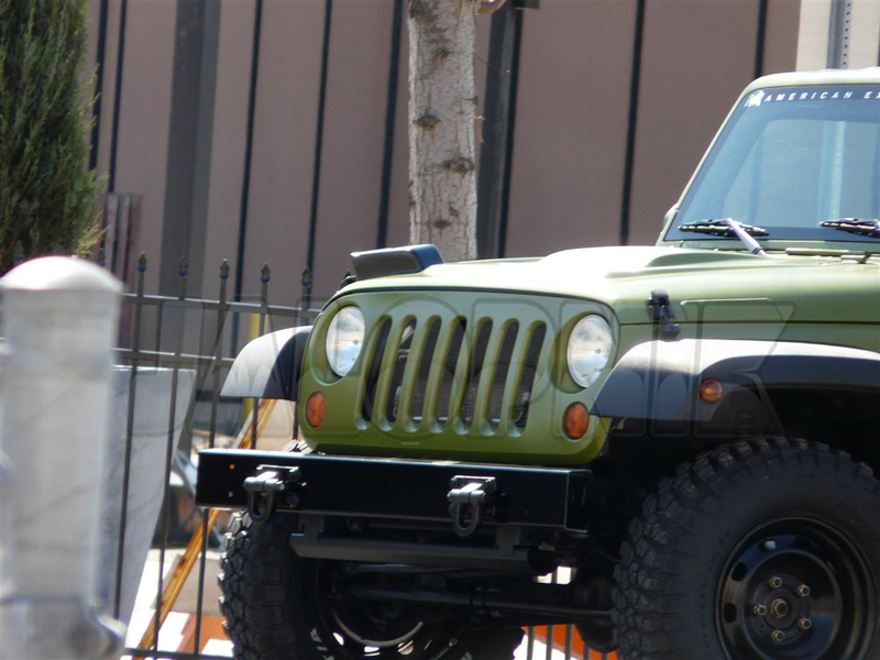 Illustration for article titled AEV J8 MILSPEC: A Jeep J8, Built For Civilians